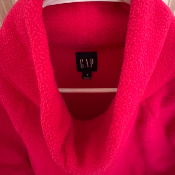 GAP Women's Turtleneck Sweater - Picture 2 of 3